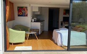 studio 36m2, dans un beau domaine privée au calme.